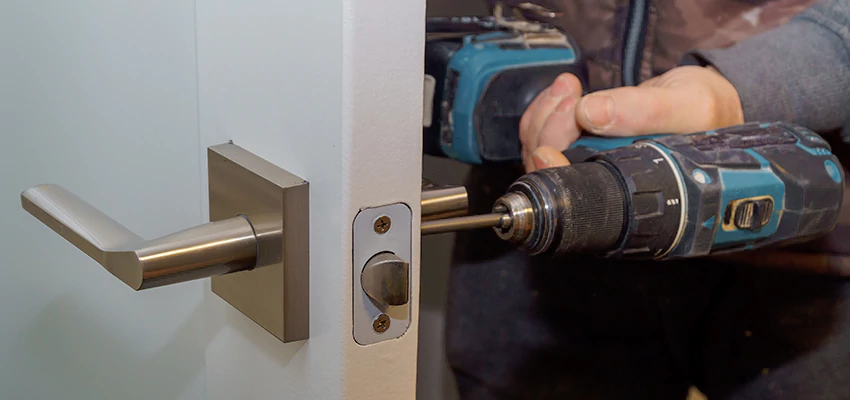Broken Door Handle Lock Repair in Grass Valley, California